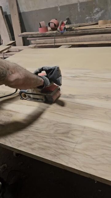 A finish sand on these #reclaimed #liveoak #countertops!!! #reclaimedwood #mysticct #mysticseaport #antiquelumber #woodworking #reclaimedmaterials